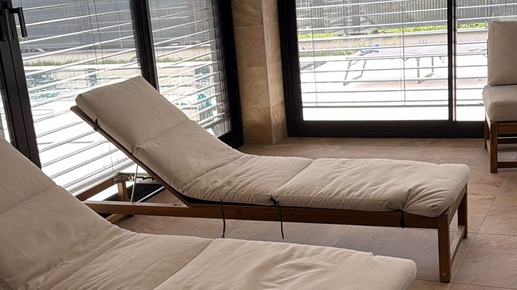 Le coin salon de l'espace détente